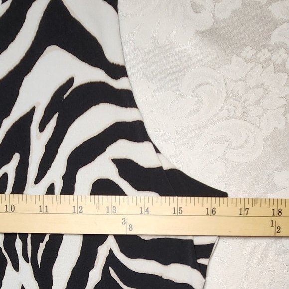 White House Black Market Sleeveless Zebra Print Dress NWOT - Picture 13 of 14